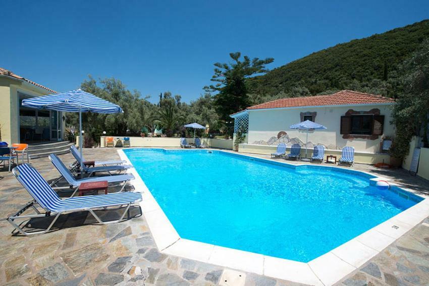 Ilios Hotel & Villas Geni  ภายนอก รูปภาพ