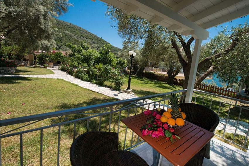 Ilios Hotel & Villas Geni  ภายนอก รูปภาพ